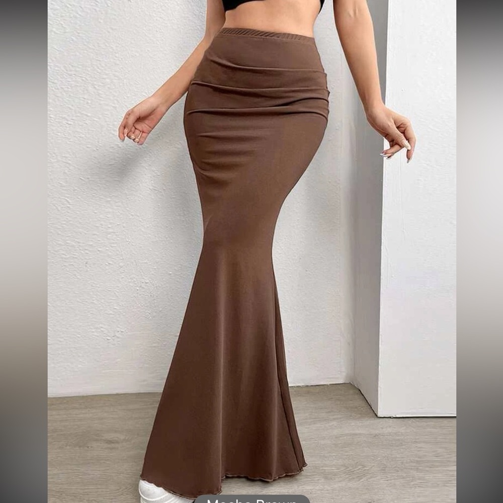 New ruched mermaid hem skirt